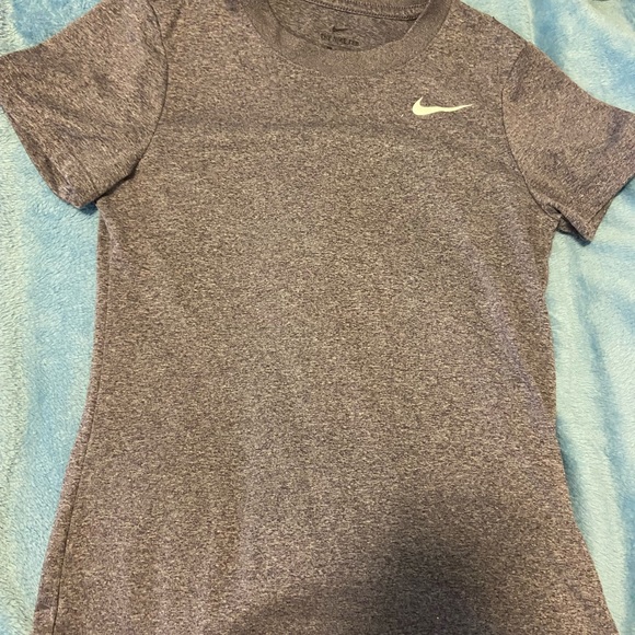 2 Nike dry fit tees. - Picture 2 of 4